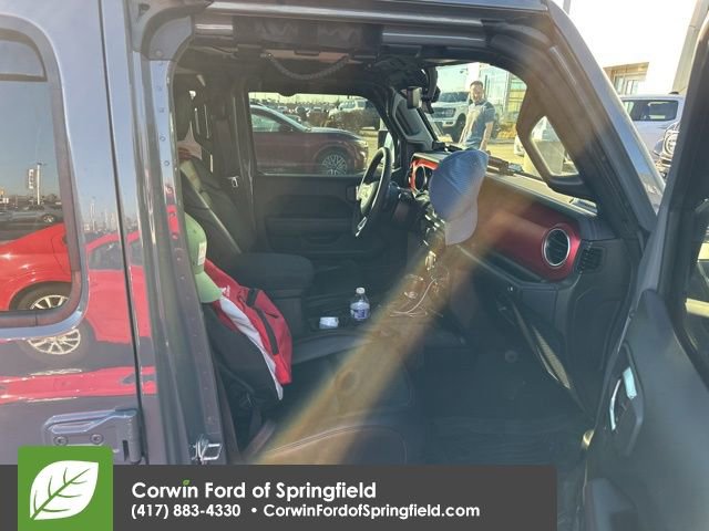 Used 2023 Jeep Gladiator Rubicon w/ Cold Weather Group image 19