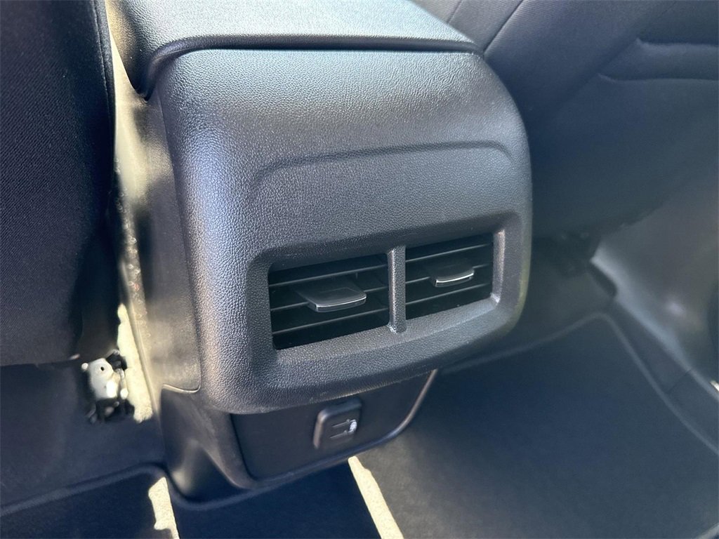 Used 2022 Chevrolet Equinox LS image 19