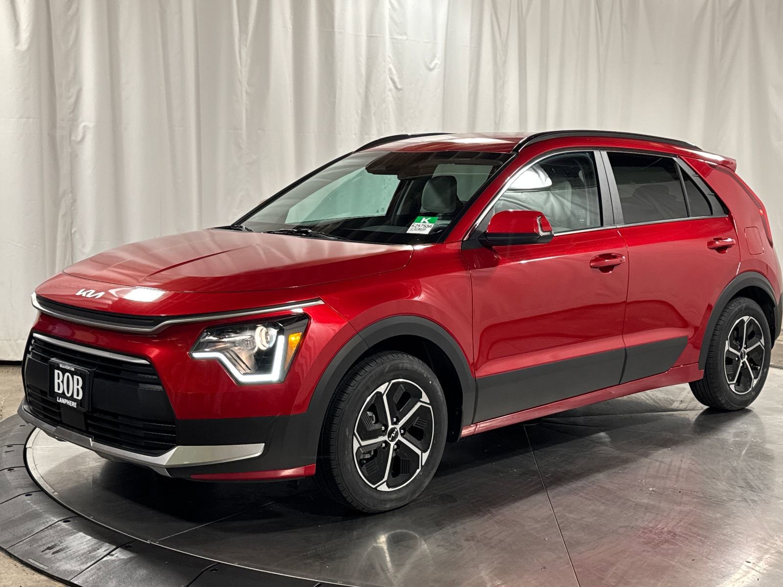 Certified 2023 Kia Niro EX image 1