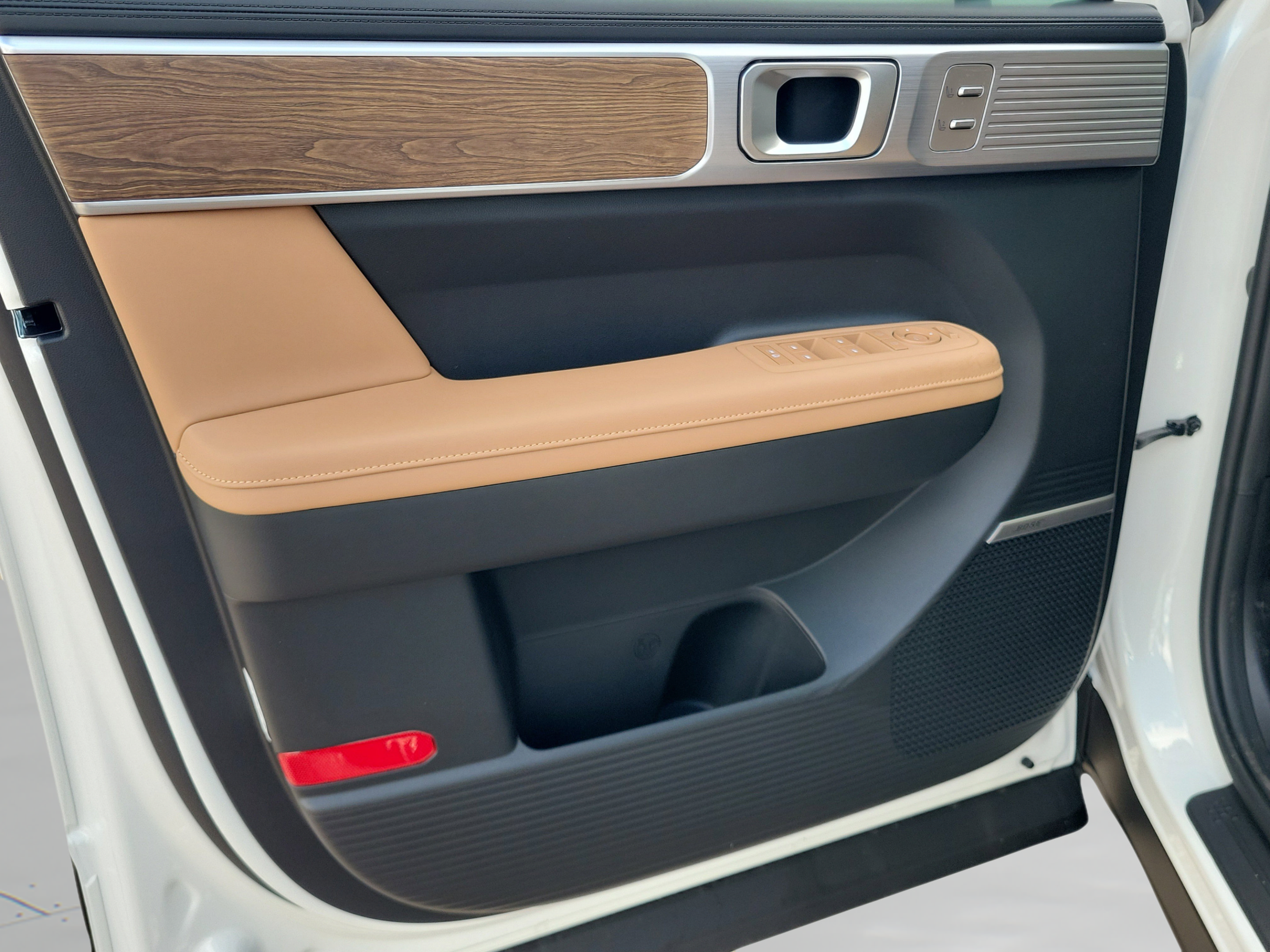Certified 2026 Hyundai Santa Fe Limited FWD image 27