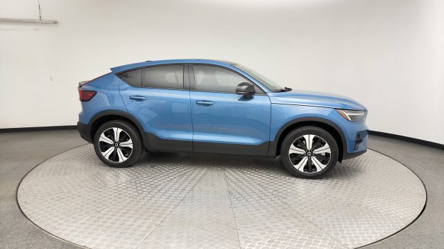 Certified 2023 Volvo C40 Recharge Core AWD/4WD image 9