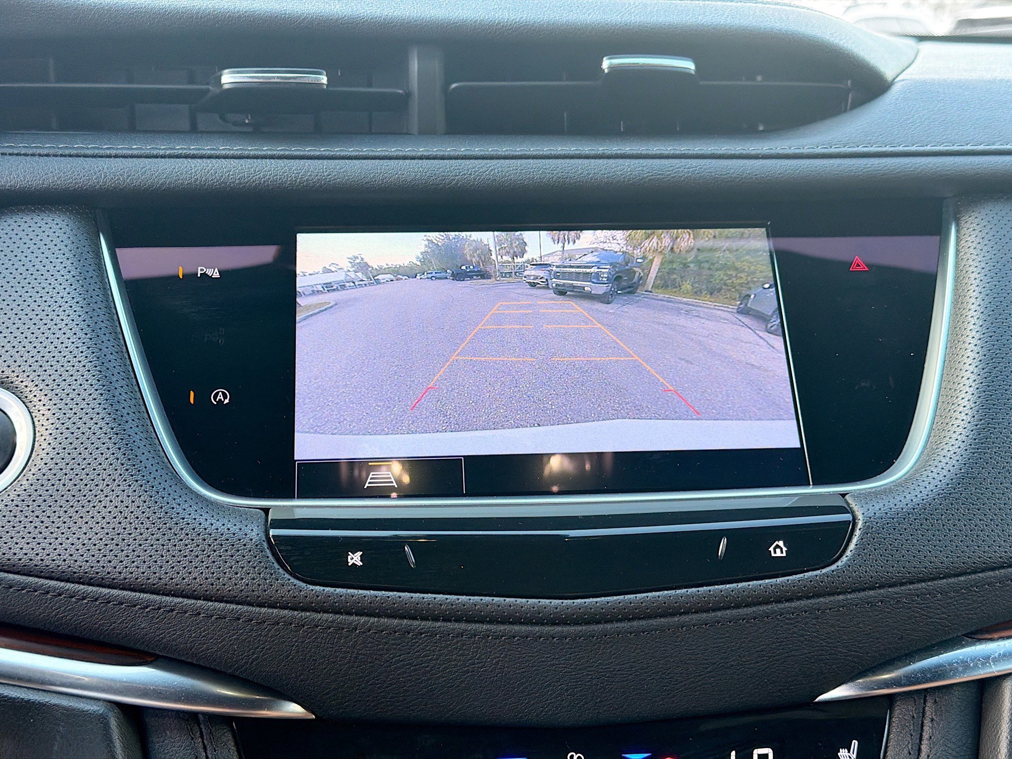 Used 2023 Cadillac XT5 Premium Luxury image 30