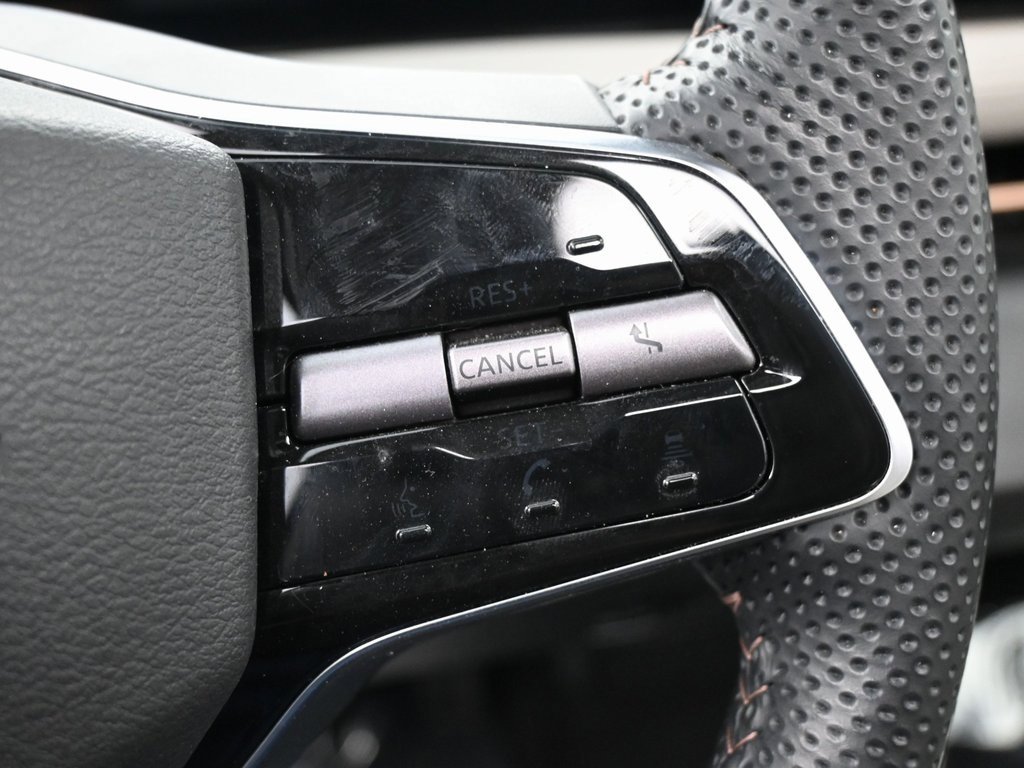 Used 2023 Nissan Ariya EMPOWER+ image 21