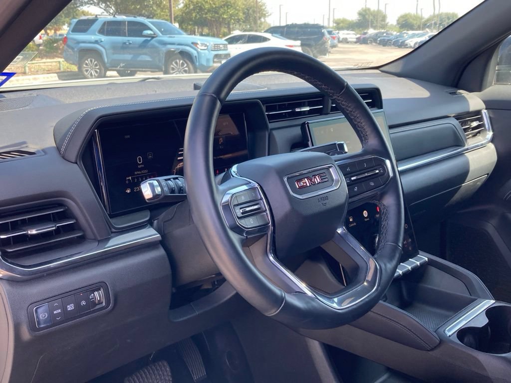 Used 2026 GMC Terrain Elevation w/ Elevation Premium Package FWD image 8