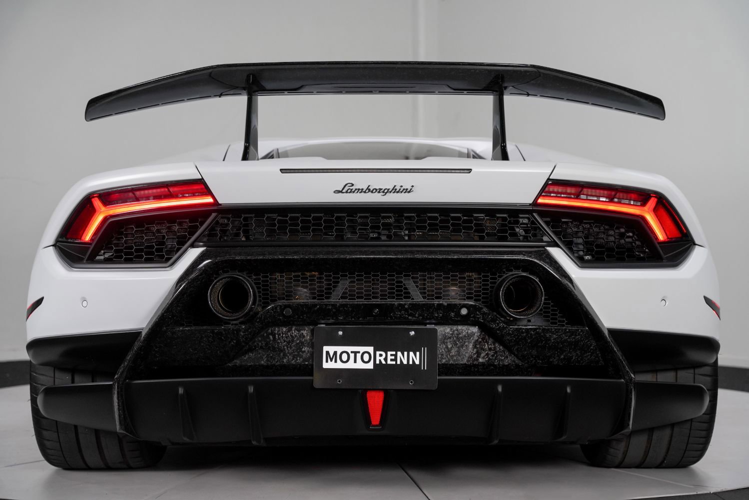 Used 2018 Lamborghini Huracan Performante image 26