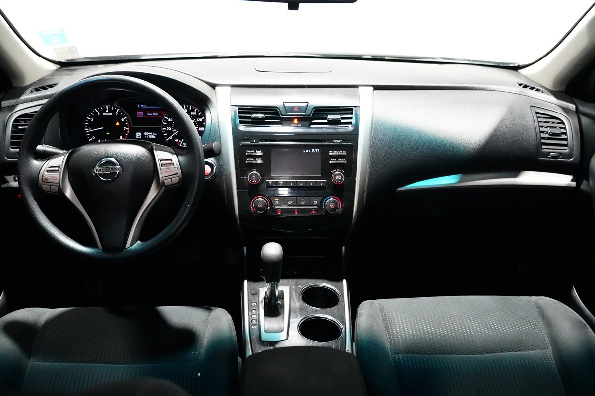 Used 2014 Nissan Altima 2.5 S w/ Display Audio Package FWD image 17
