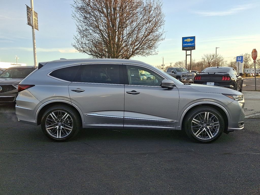 Used 2025 Acura MDX w/ Advance Package image 7