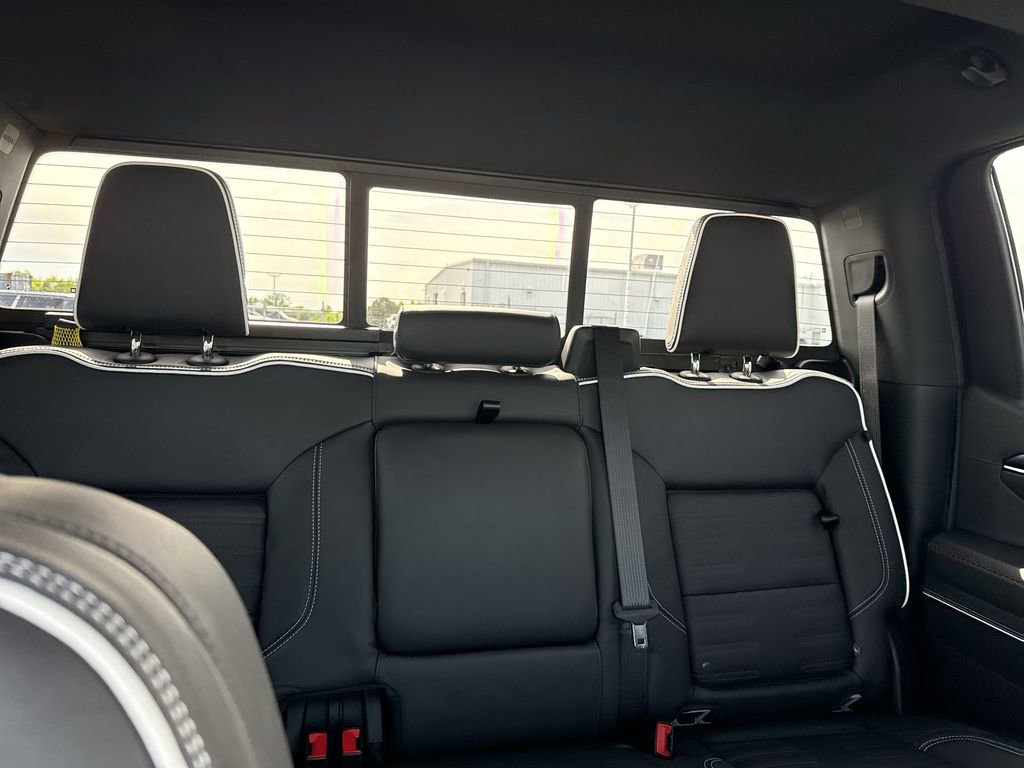 Certified 2026 GMC Sierra 1500 AT4X w/ AT4X AEV Edition AWD/4WD image 11