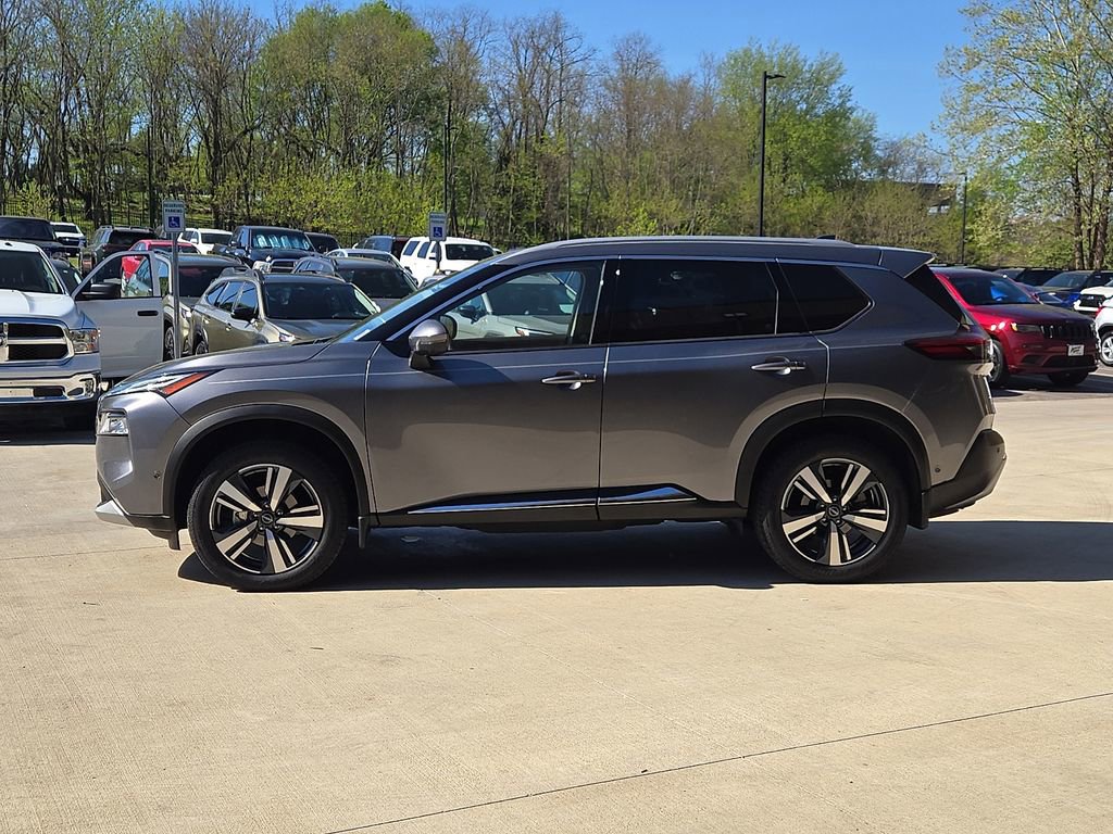 Used 2023 Nissan Rogue Platinum w/ Platinum Premium Package image 4