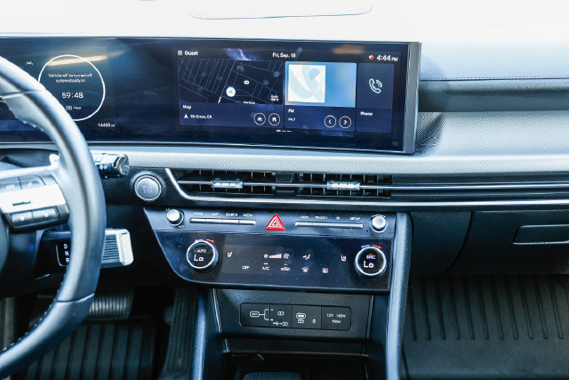 Certified 2025 Hyundai Sonata SEL FWD image 13