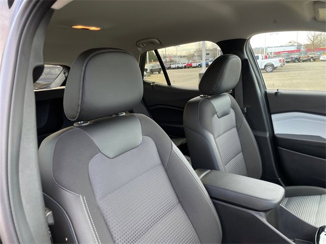 Used 2025 Chevrolet Trax LT w/ LT Convenience Package image 43