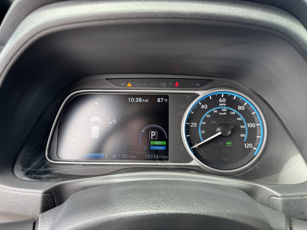 Used 2022 Nissan Leaf SV image 17