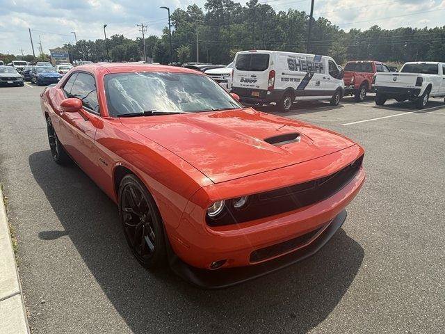 Used 2022 Dodge Challenger R/T w/ Blacktop Package RWD image 9