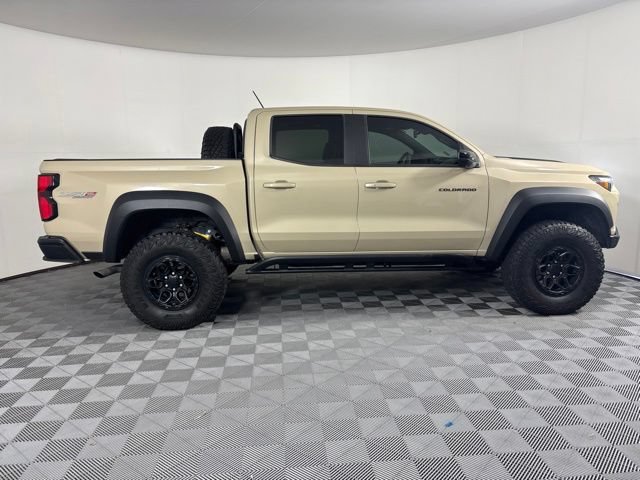Used 2024 Chevrolet Colorado ZR2 w/ ZR2 Bison Edition AWD/4WD image 5