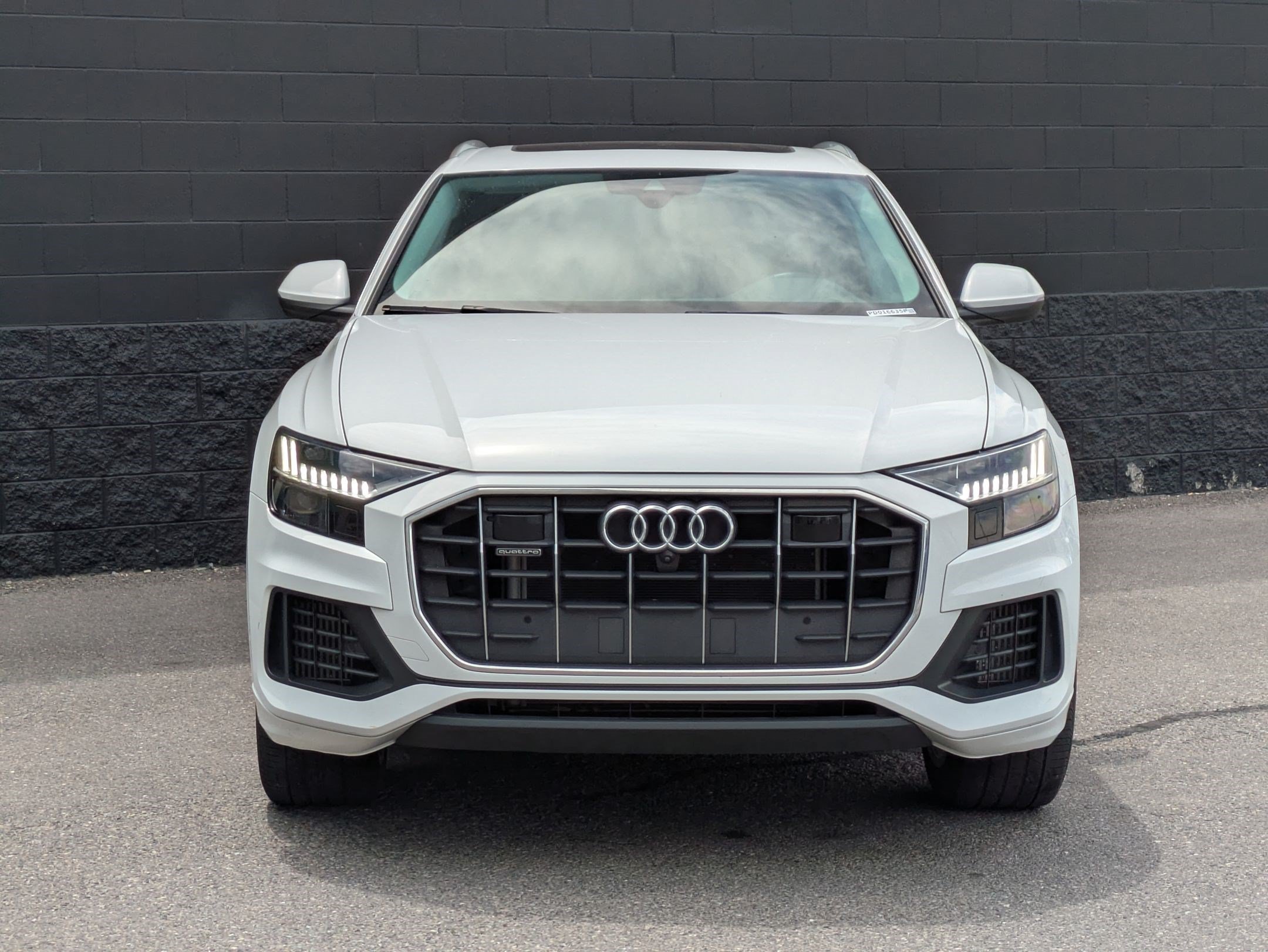 Used 2023 Audi Q8 Premium w/ Convenience Package AWD/4WD image 2