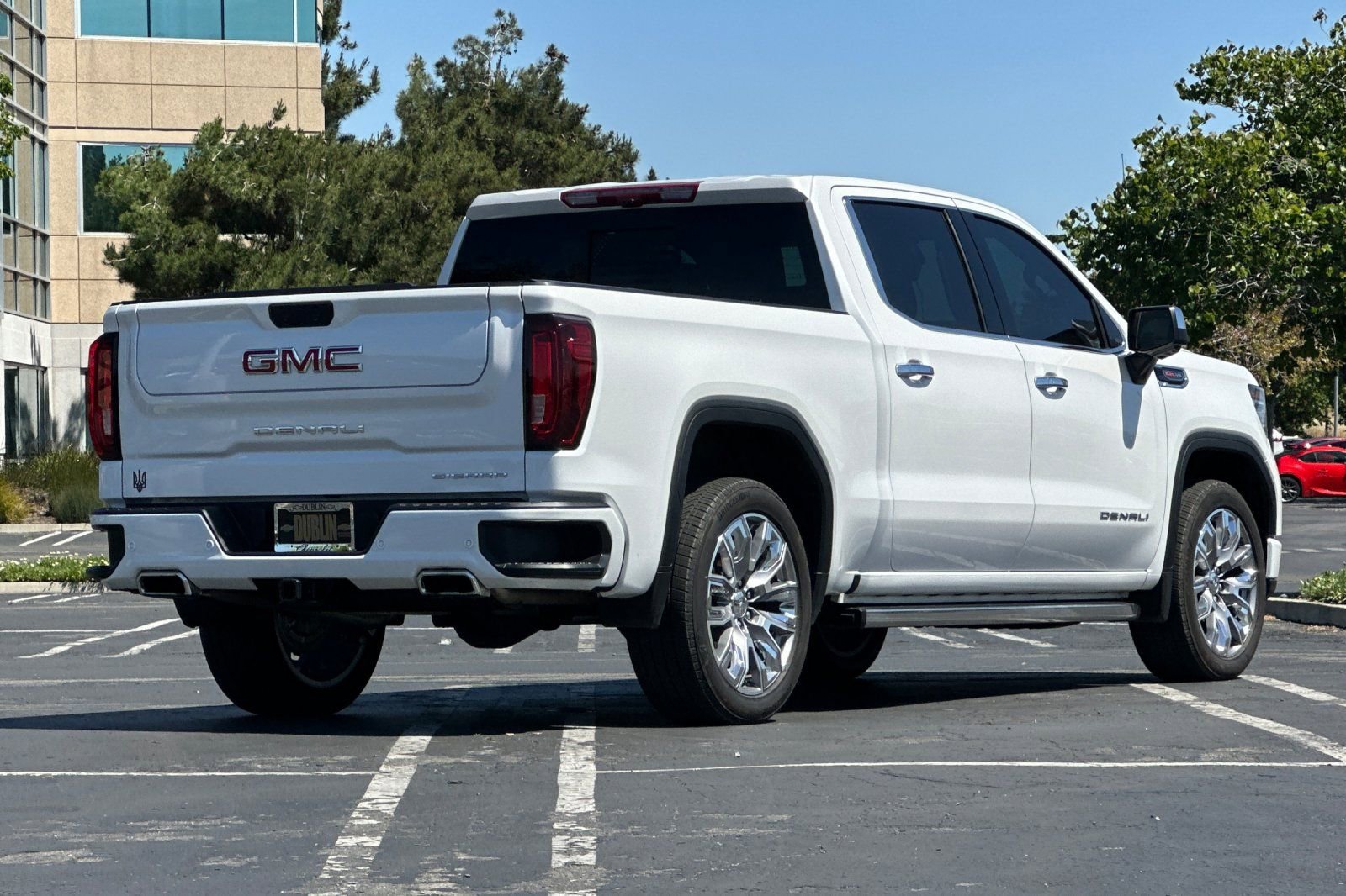 Used 2025 GMC Sierra 1500 Denali w/ Denali Reserve Package image 4