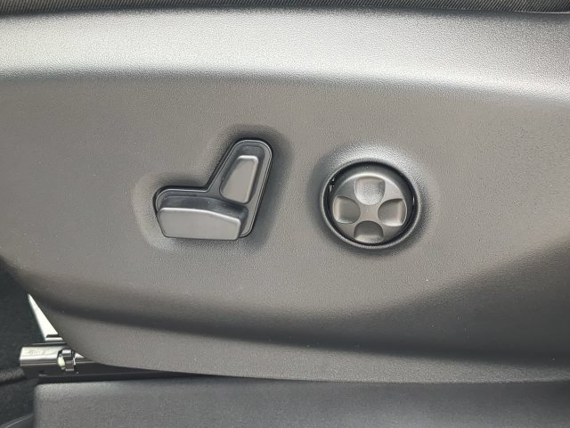 New 2026 Chrysler Pacifica Select FWD image 23