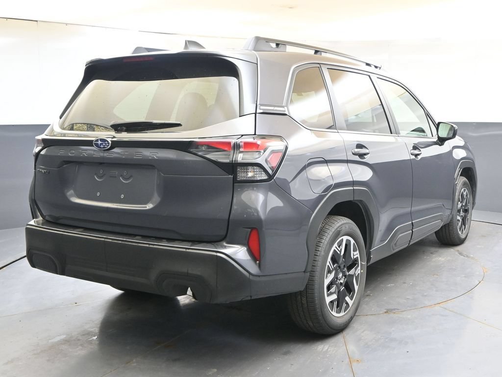 Certified 2025 Subaru Forester Premium AWD/4WD image 5