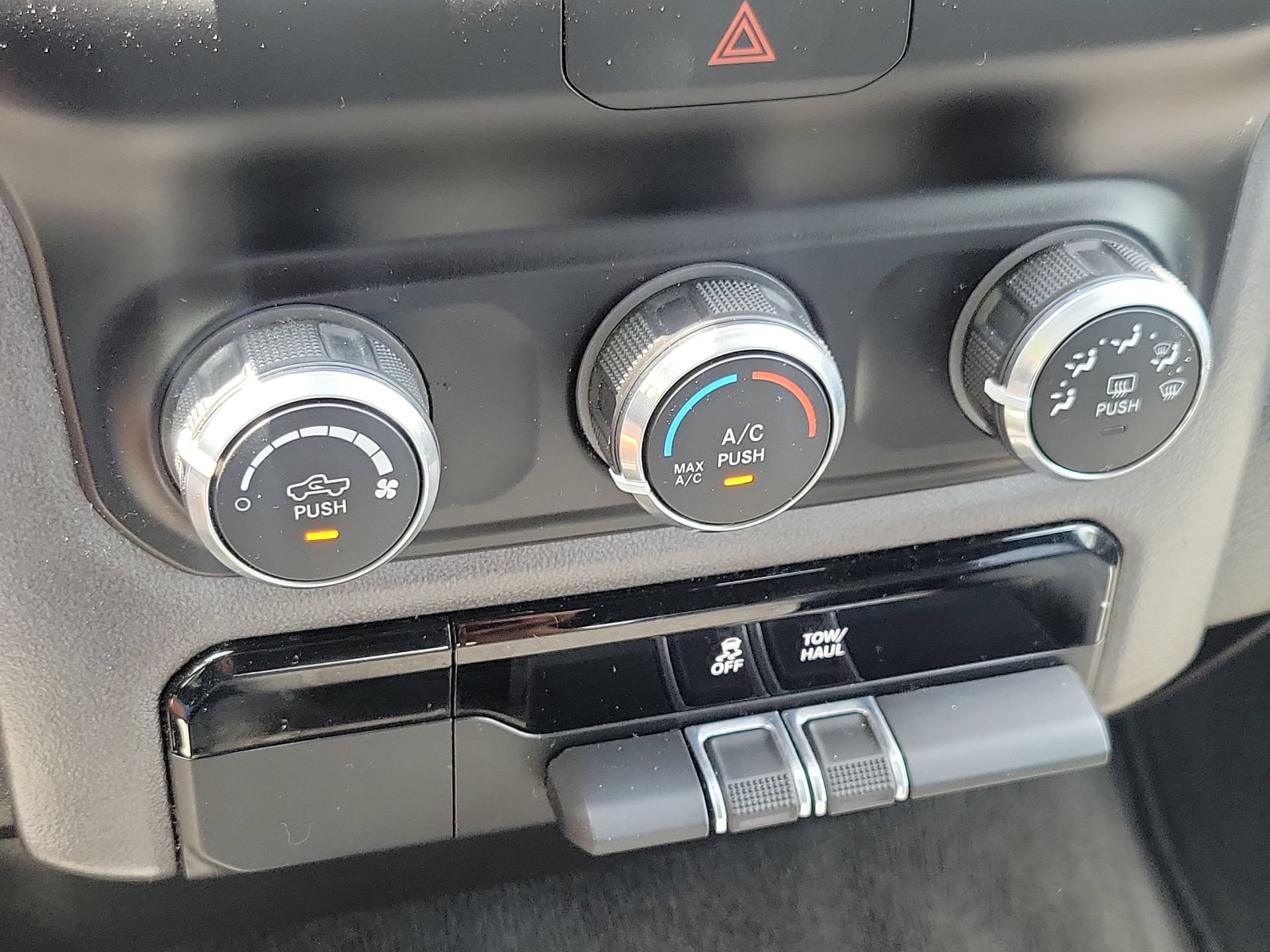 Used 2022 RAM 1500 Big Horn RWD image 33