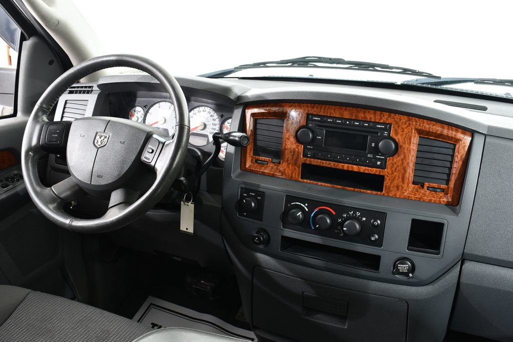 Used 2006 Dodge Ram 2500 Truck SLT w/ Quad Cab Big Horn Value Group AWD/4WD image 8