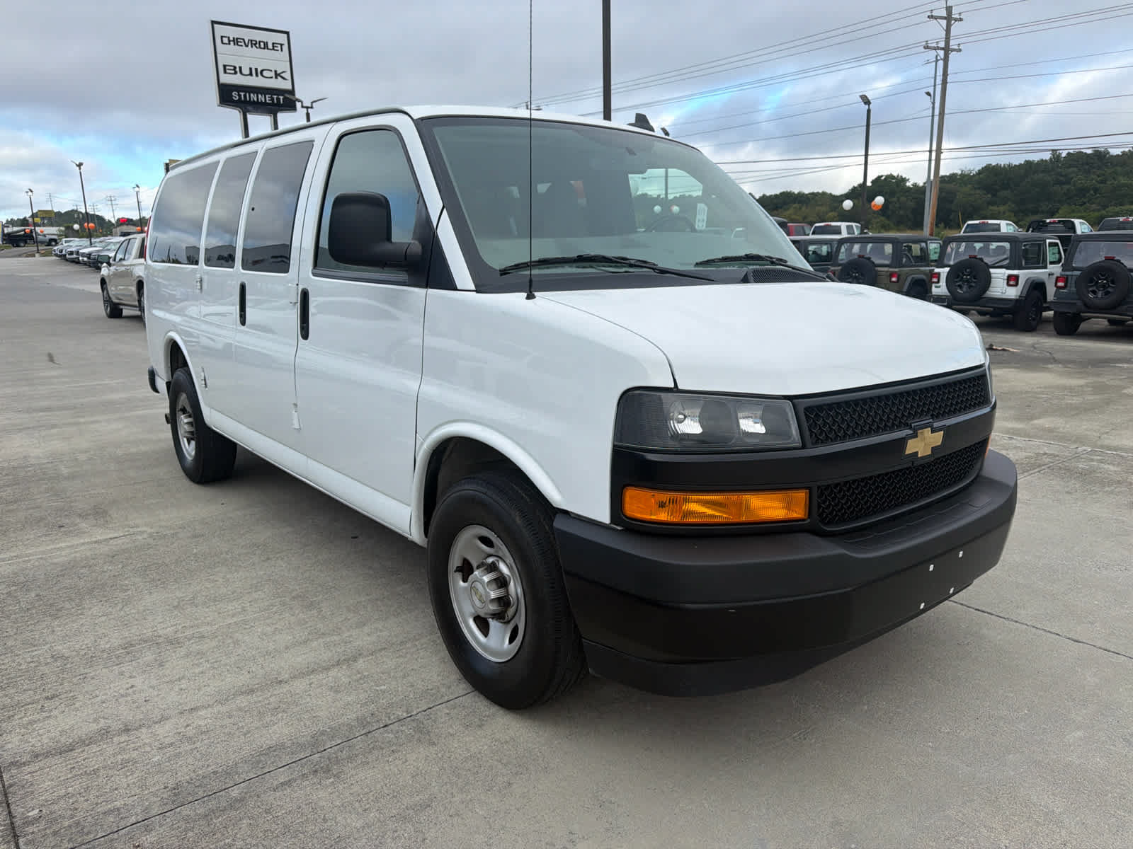 Used 2023 Chevrolet Express 3500 LS RWD image 4