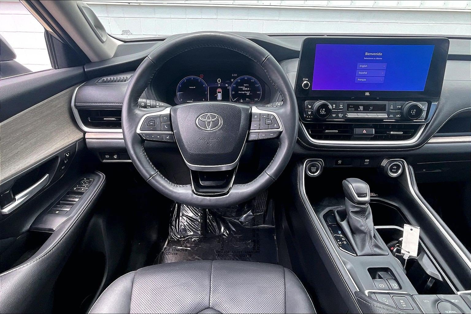 Used 2024 Toyota Grand Highlander AWD image 6