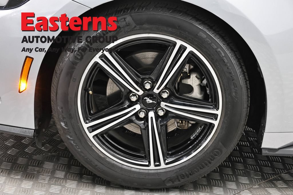 Used 2025 Ford Mustang Premium RWD image 30