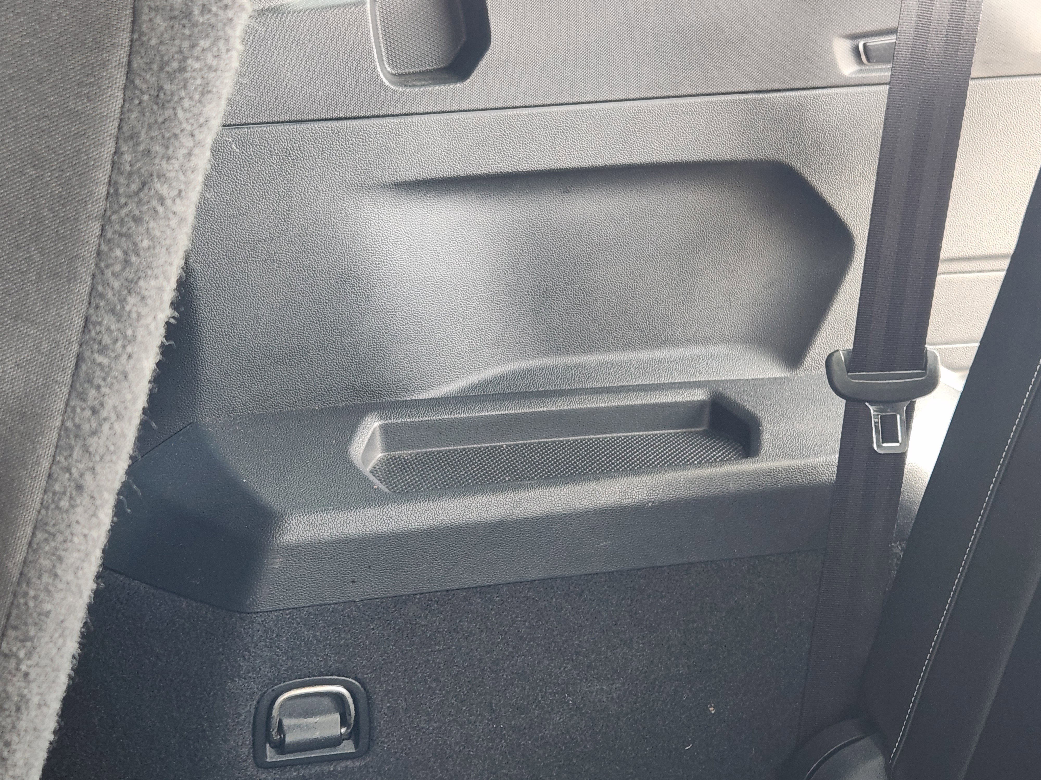 Used 2022 Volkswagen Tiguan SE R-Line image 27