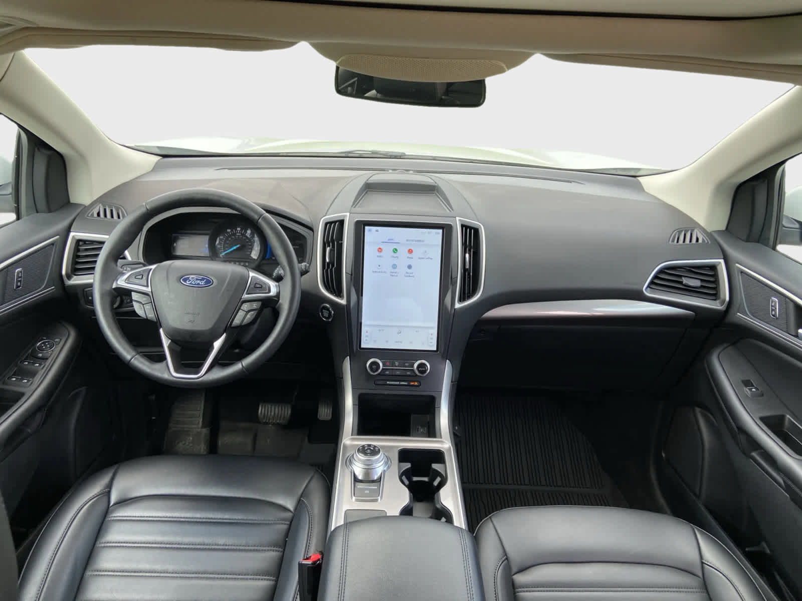 Used 2024 Ford Edge SEL w/ Convenience Package image 17