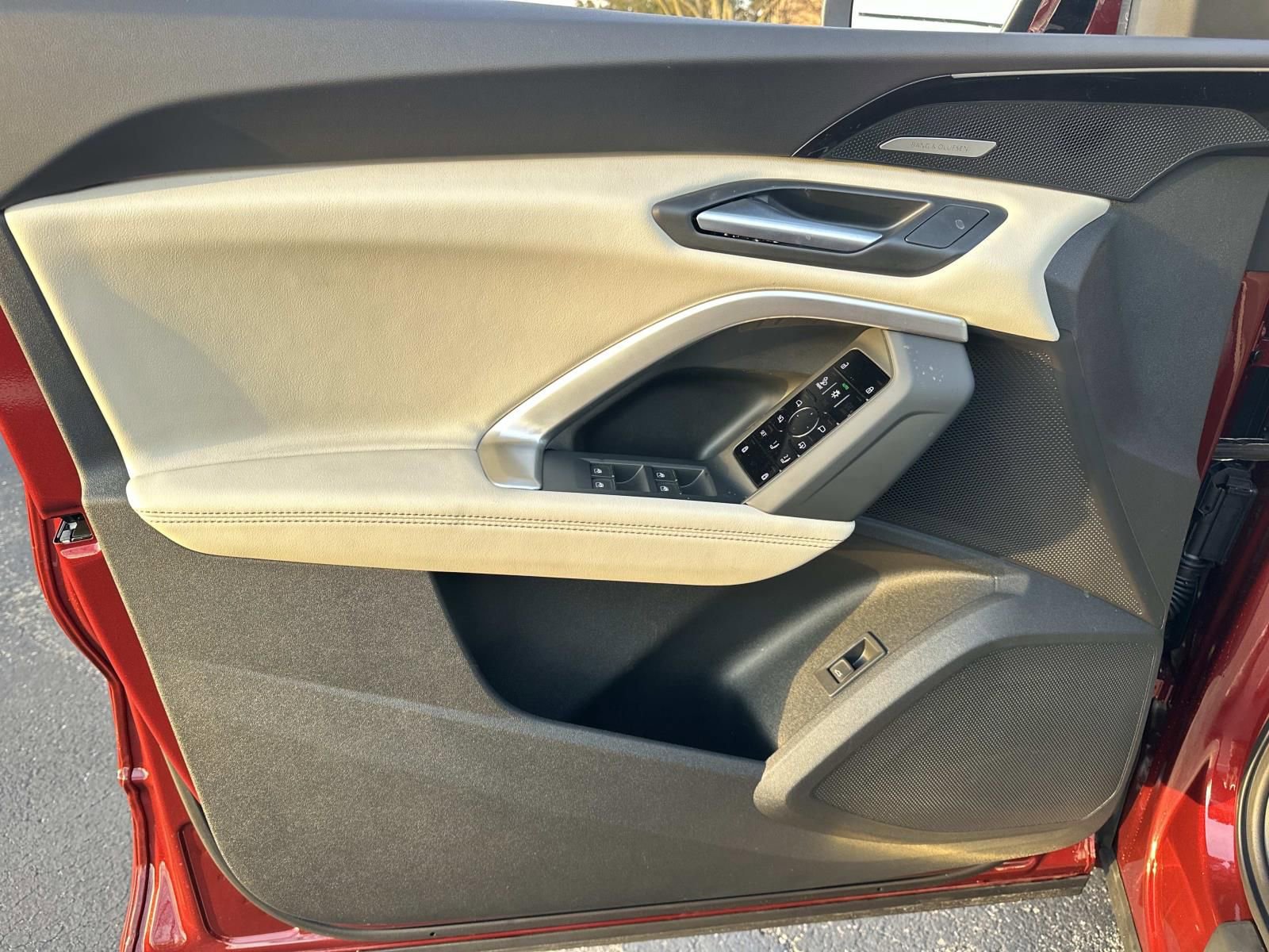 New 2025 Audi Q5 Prestige image 11