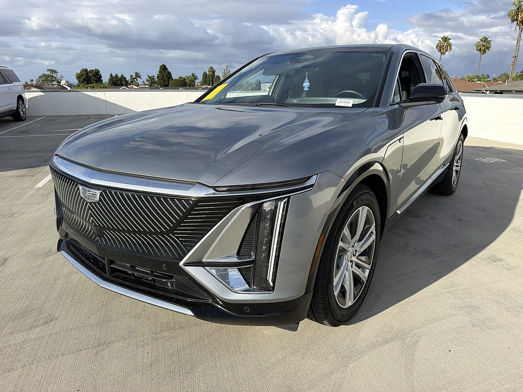 Certified 2024 Cadillac Lyriq Tech RWD image 2