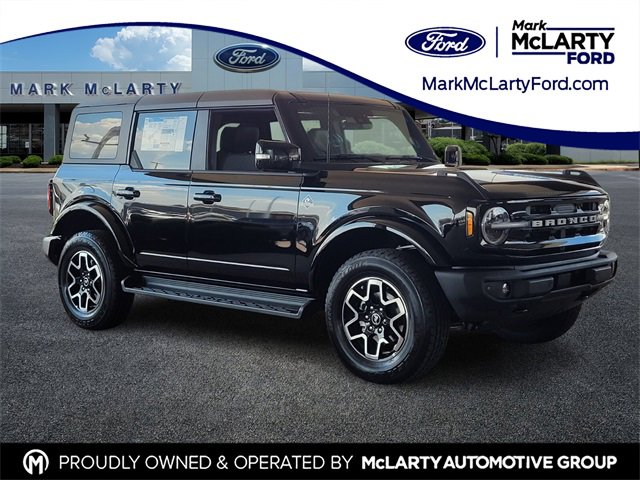 New 2025 Ford Bronco Outer Banks image 1