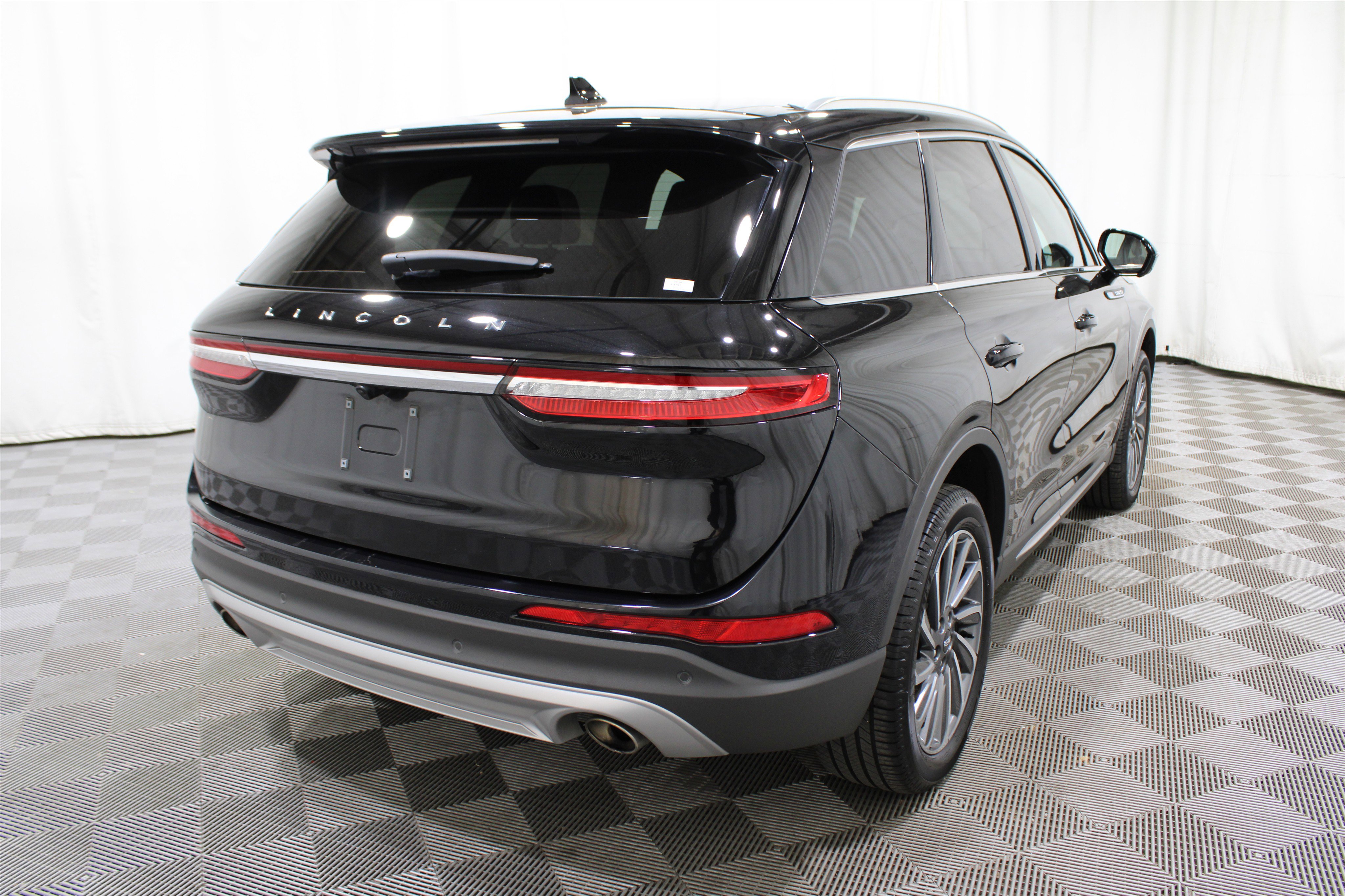 Certified 2023 Lincoln Corsair Reserve w/ Equipment Group 201A image 32