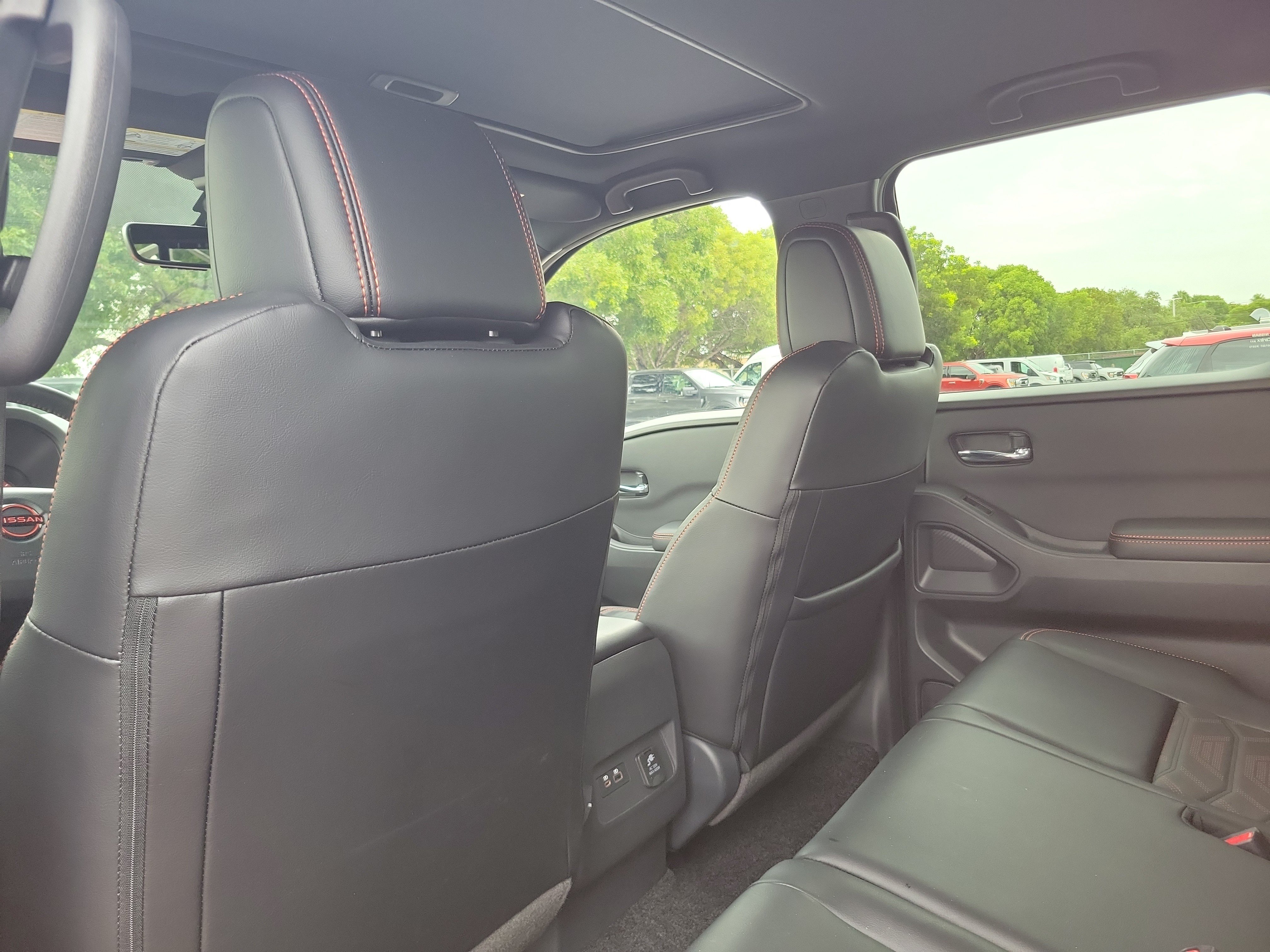 Certified 2025 Nissan Frontier Pro-X w/ Pro Premium Package RWD image 15