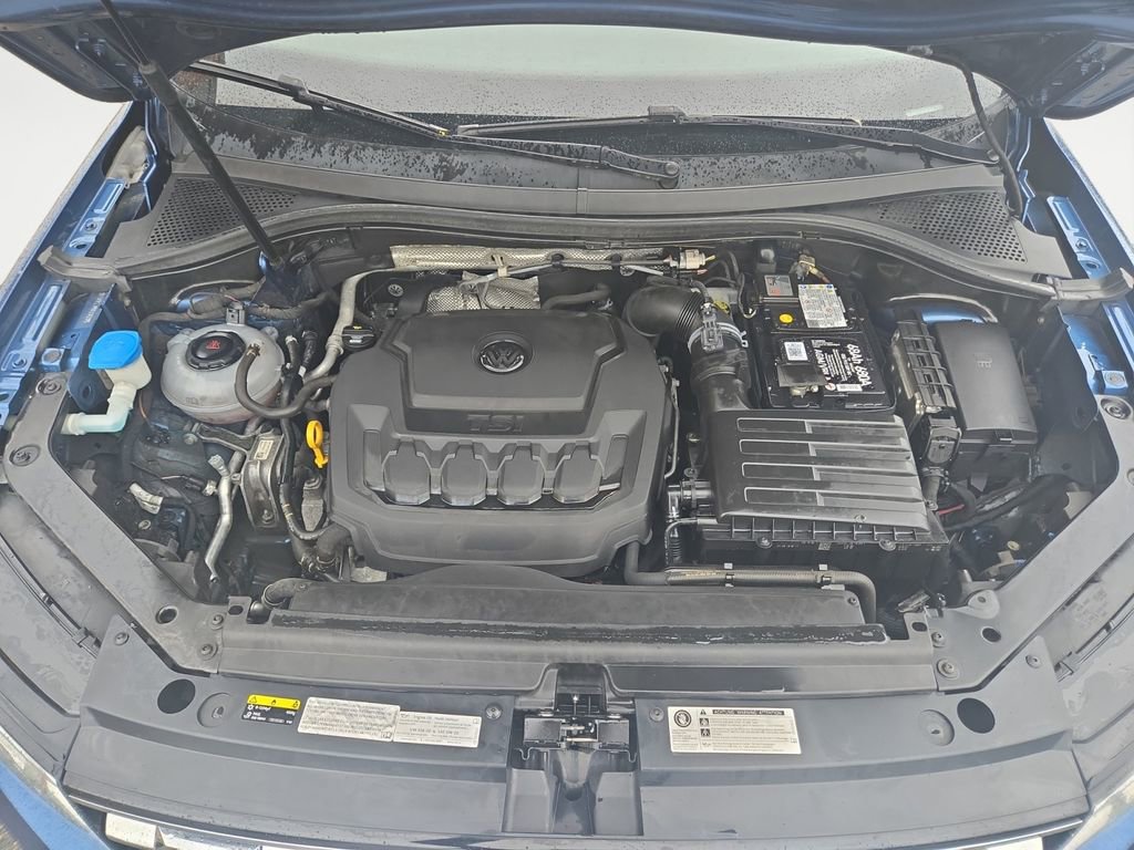 Used 2018 Volkswagen Tiguan SE w/ Panoramic Sunroof Package image 17