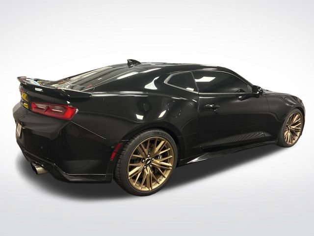 Used 2017 Chevrolet Camaro ZL1 RWD image 5