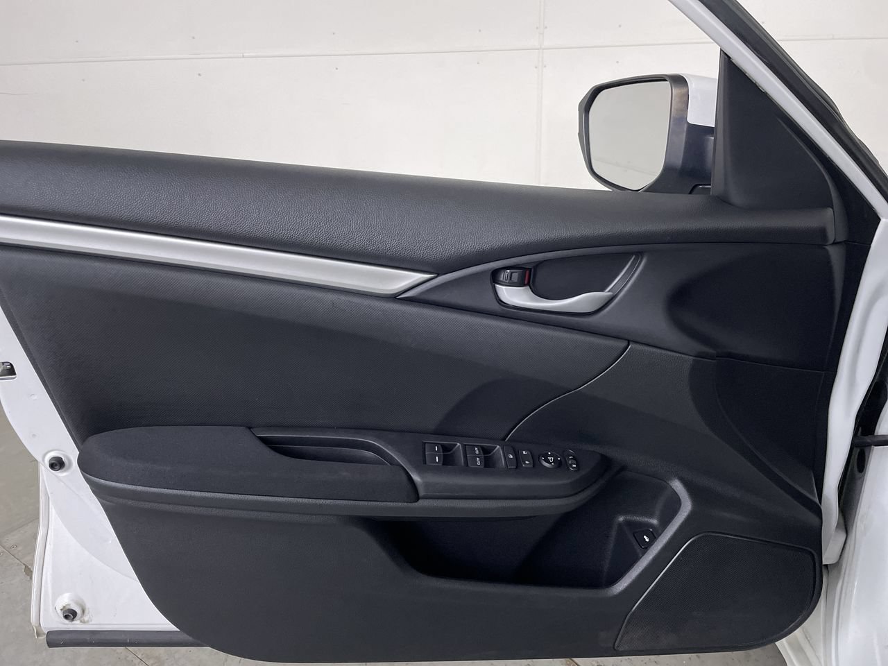 Used 2019 Honda Civic LX image 10