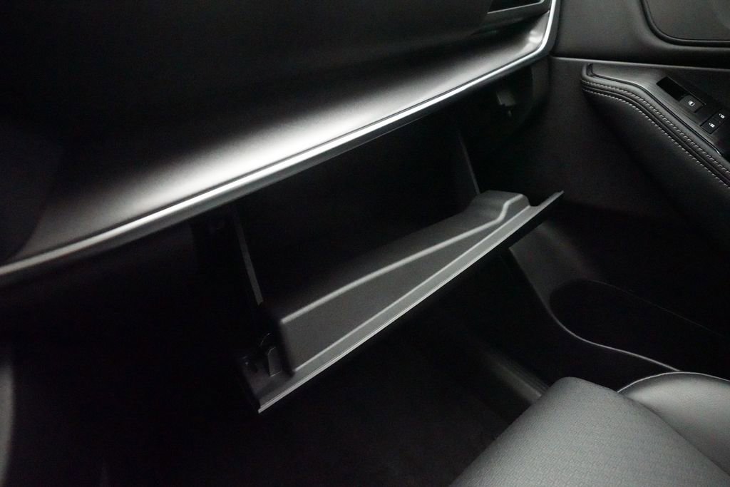 Certified 2024 Nissan Rogue SV w/ SV Premium Package image 29