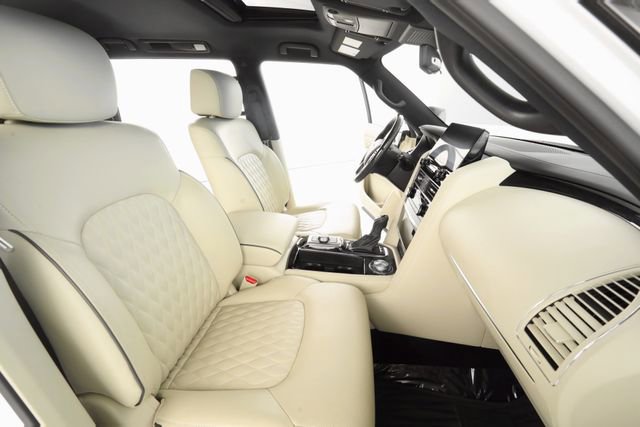 Used 2024 INFINITI QX80 Sensory AWD/4WD image 17
