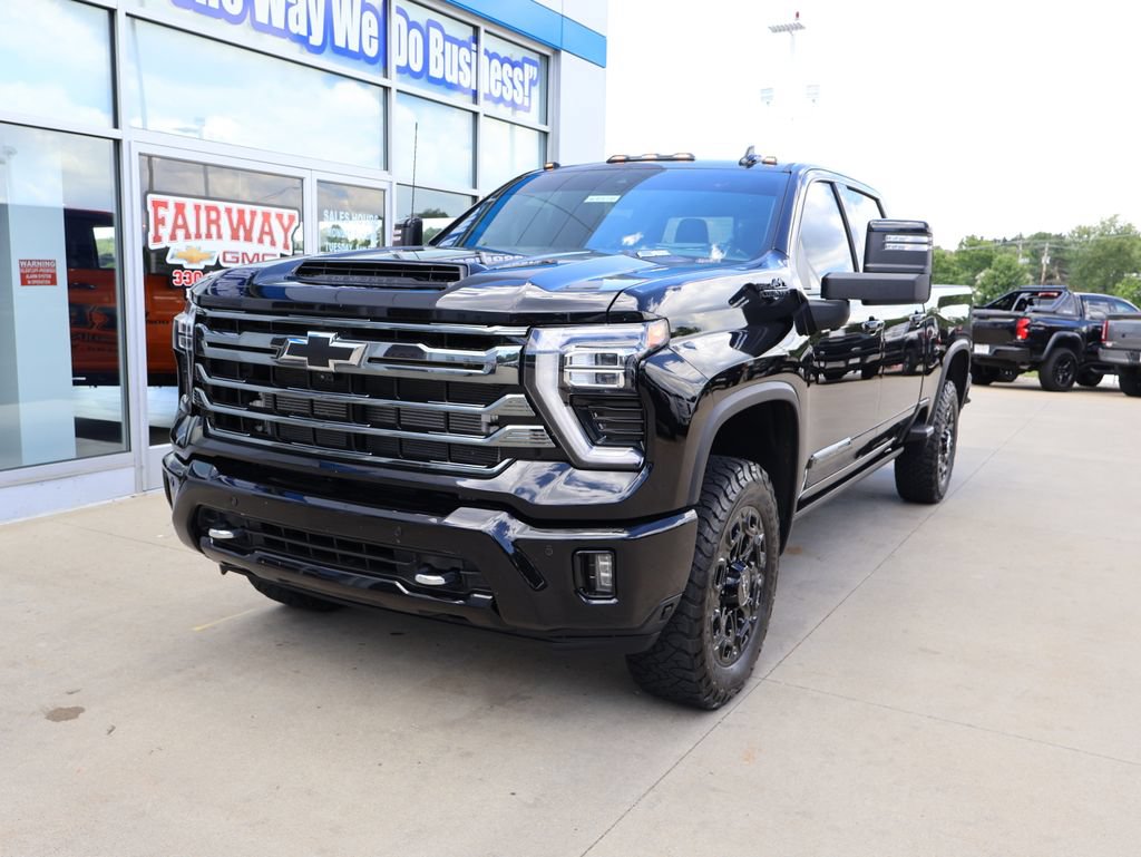 Certified 2024 Chevrolet Silverado 2500 High Country w/ High Country Premium Package AWD/4WD image 6
