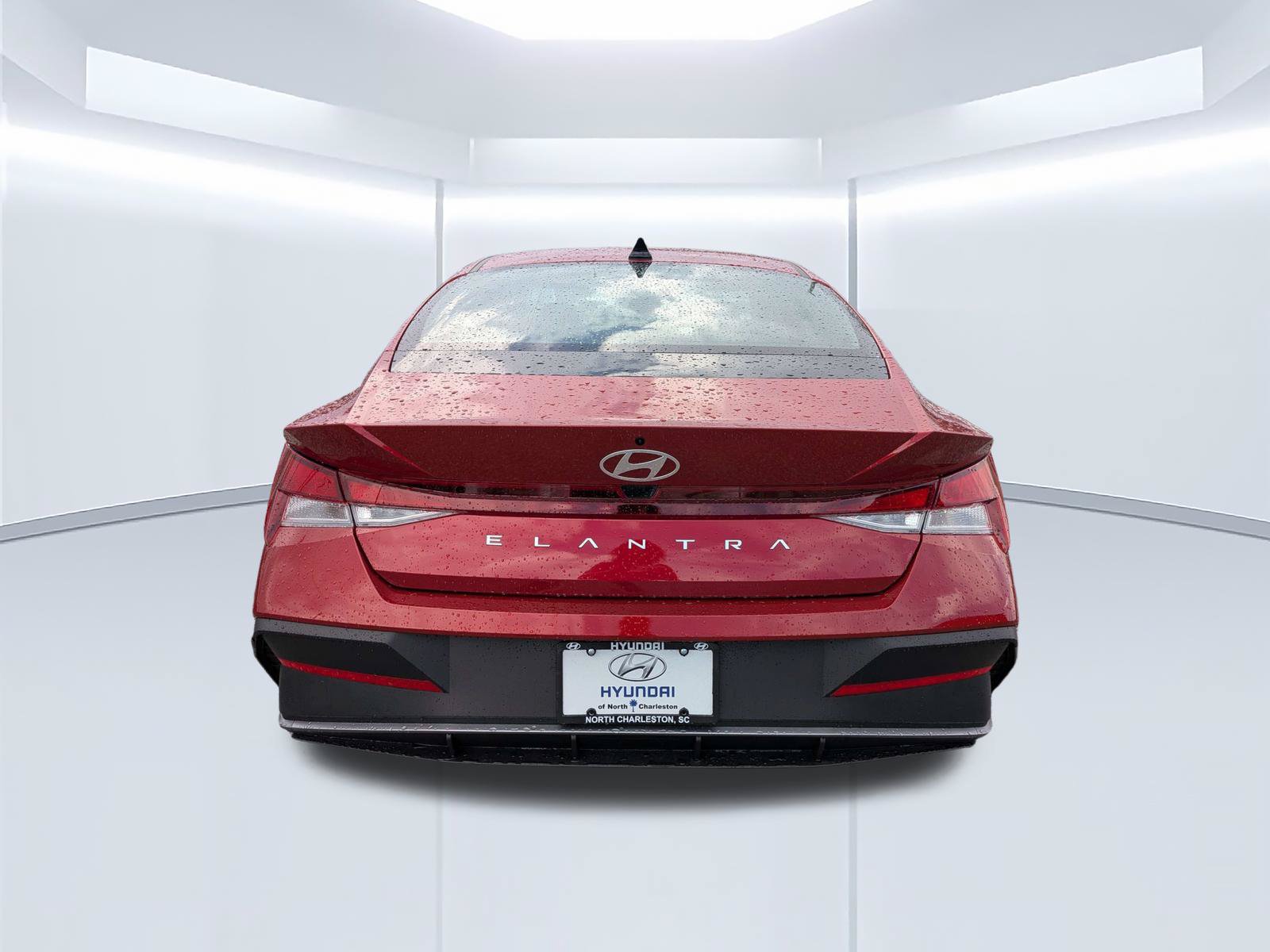 Certified 2026 Hyundai Elantra SE FWD image 5