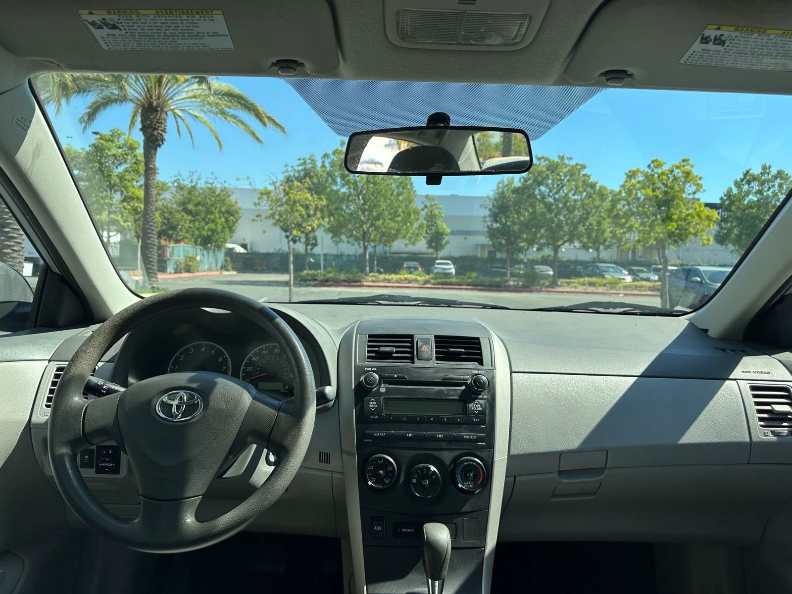Used 2010 Toyota Corolla Sedan 4D image 7