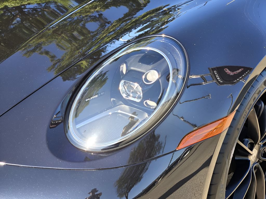 Used 2021 Porsche 911 Carrera RWD image 10