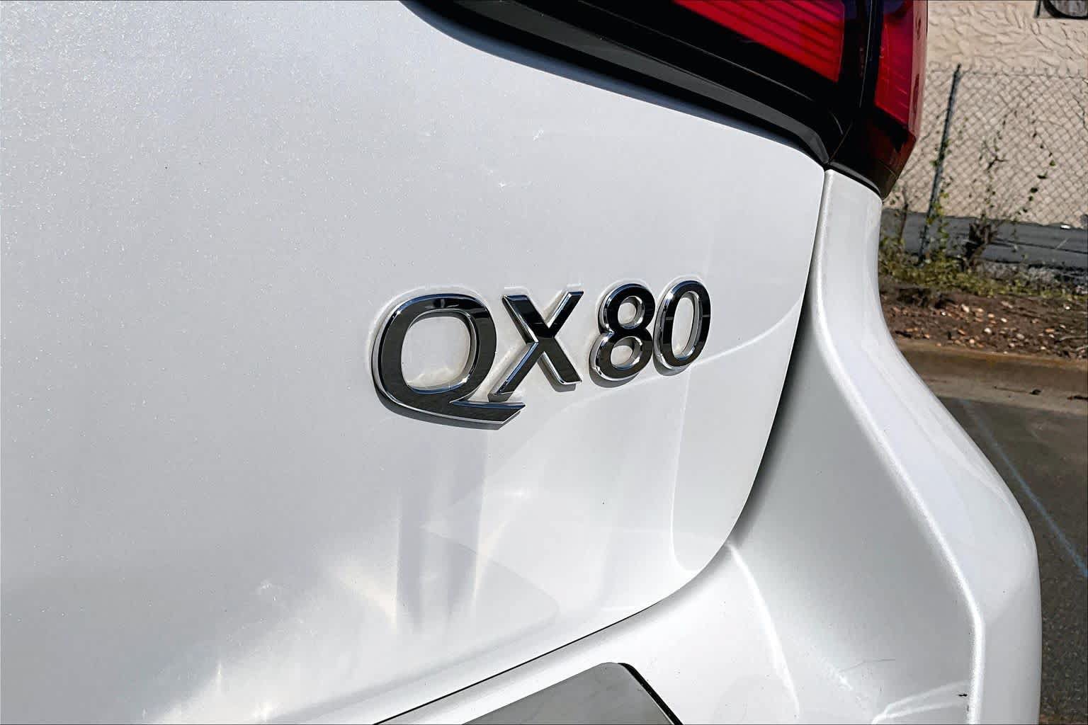 Used 2021 INFINITI QX80 Premium Select w/ Cargo Package AWD/4WD image 10
