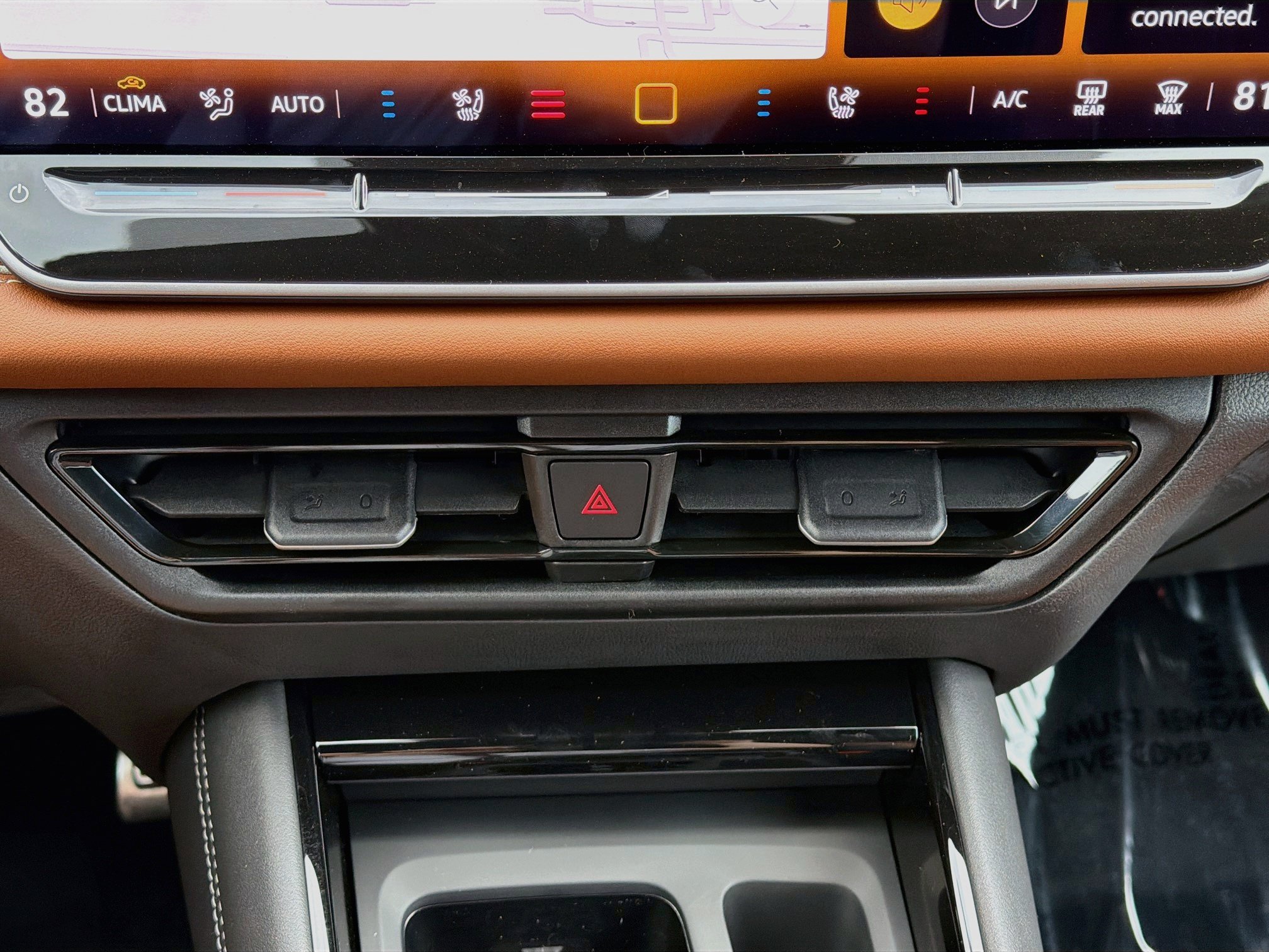 New 2026 Volkswagen Tiguan SEL R-Line AWD/4WD image 36