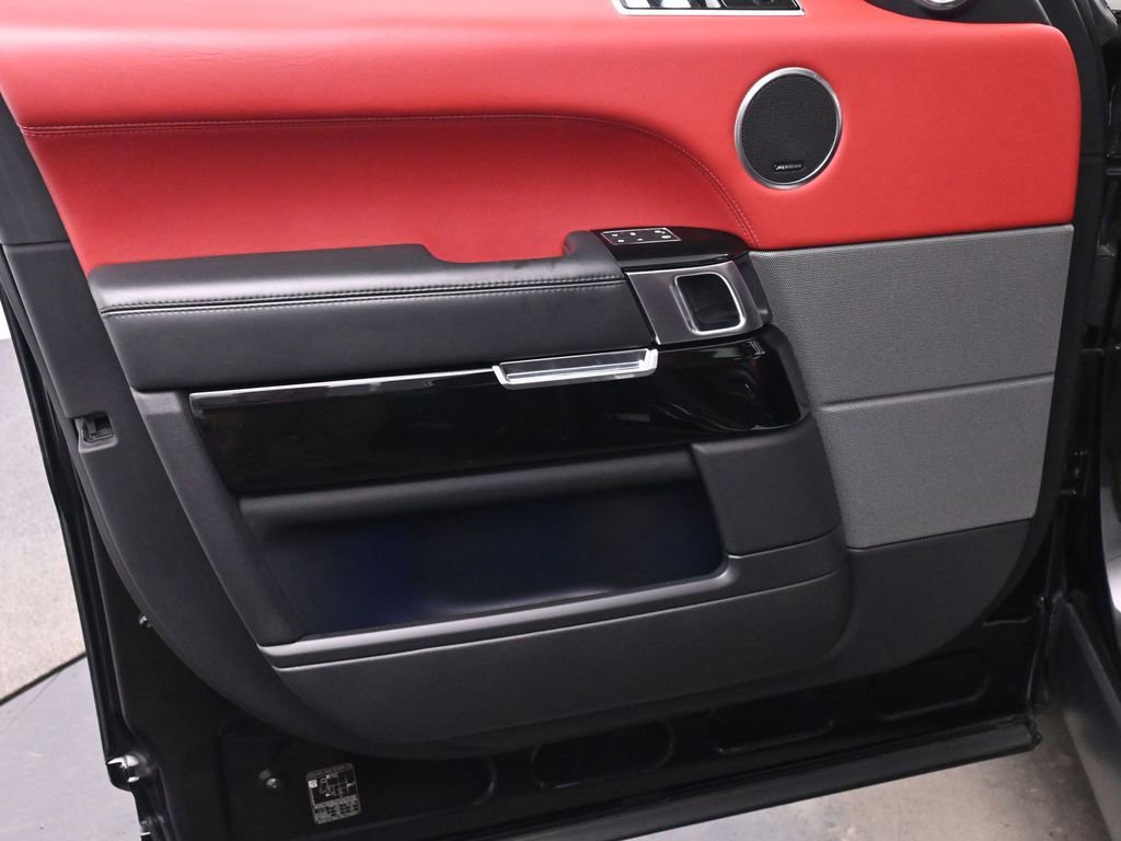 Used 2019 Land Rover Range Rover Sport SVR AWD/4WD image 13