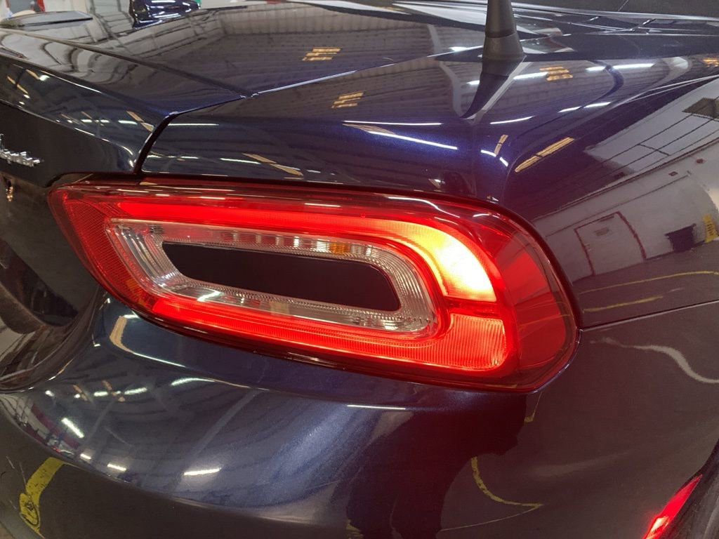 Used 2020 FIAT 124 Spider Abarth w/ Visibility Group image 26