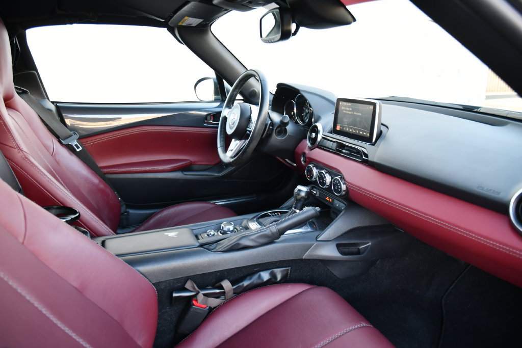Used 2020 MAZDA MX-5 Miata RF Grand Touring RWD image 29