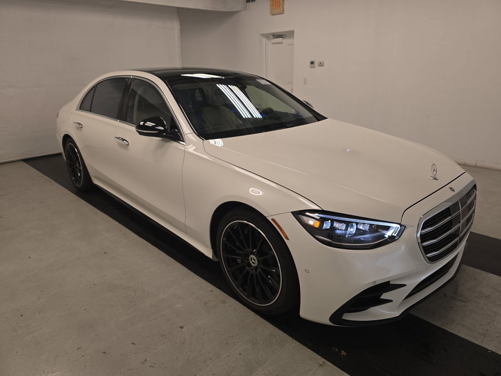Used 2022 Mercedes-Benz S 580 4MATIC Sedan image 4