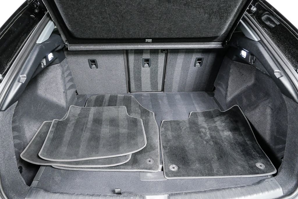 Certified 2023 Audi Q4 e-tron Prestige w/ Black Optic Package image 32